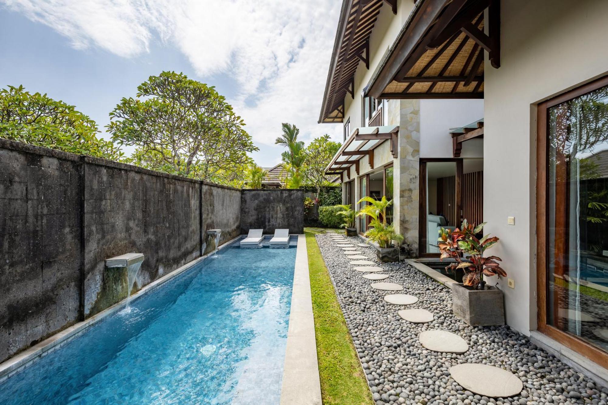 Theanna Villa And Spa Canggu Exterior photo
